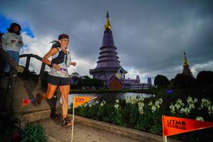 BIB: 3145
                            <button type="button" onclick="openModal(19229337)" class="btn btn-primary btn-sm float-right btn-popup" data-toggle="modal" data-target=".modal-high-quality">
                        <i class="fas fa-shopping-cart"></i> Add to Cart
                    </button>
                                            <button type="button" onclick="isThisMe(19229337, true)" class="btn btn-success btn-sm float-right btn-popup btn-isme hidden" data-toggle="tooltip" data-placement="bottom" title="นี่คือรูปของคุณใช่ไหม คลิกที่นี่เพื่อเอาเข้าอัลบั้ม">
                        <i class="fas fa-plus"></i> Add to album
                    </button>
                    <button type="button" onclick="isThisMe(19229337, false)" class="btn btn-warning btn-sm float-right btn-popup btn-isnotme hidden">
                        <i class="fas fa-ban"></i> Remove from album
                    </button>